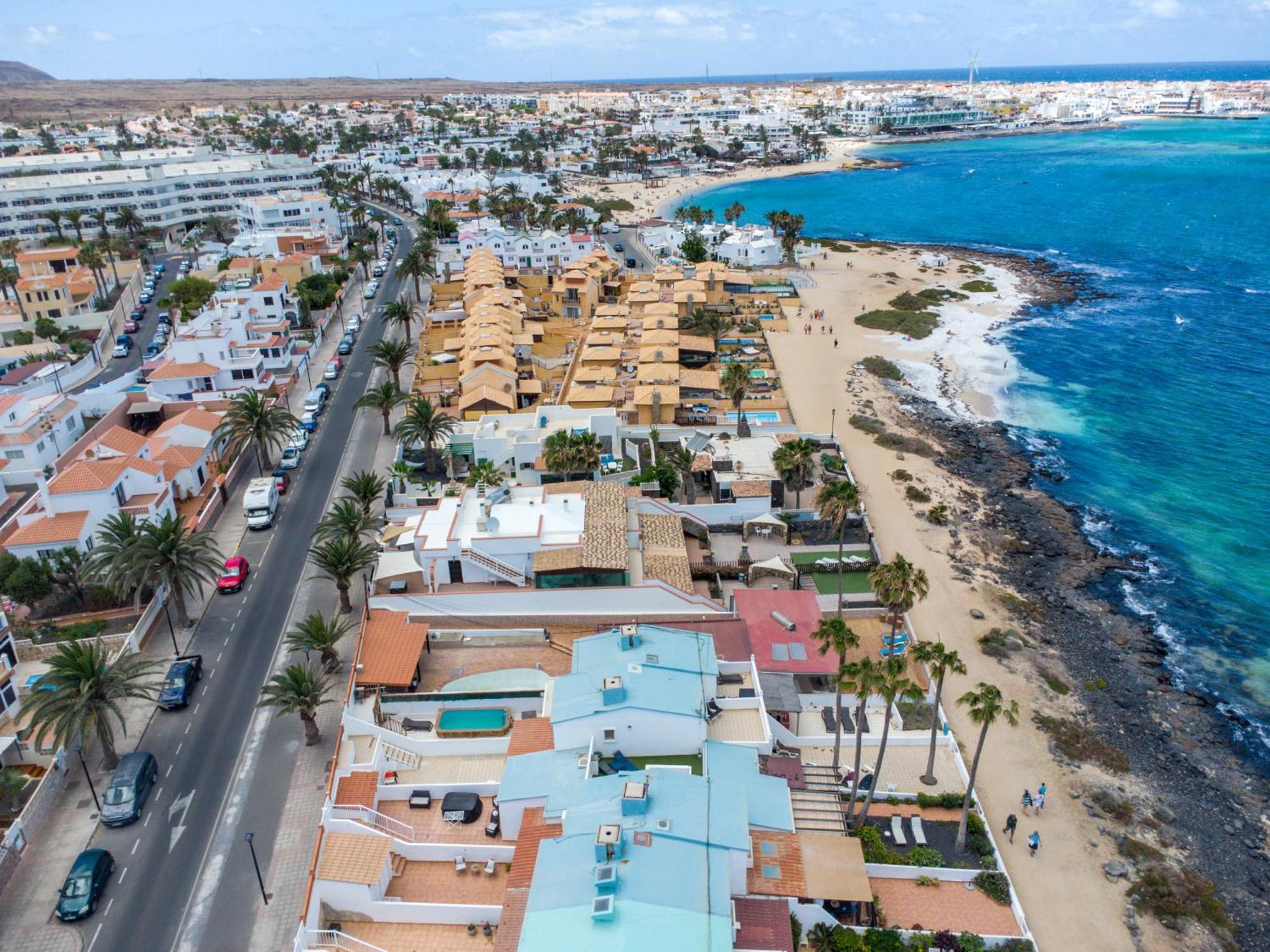 Villa Marina I Beachfront Corralejo By Holidays Home Exterior photo